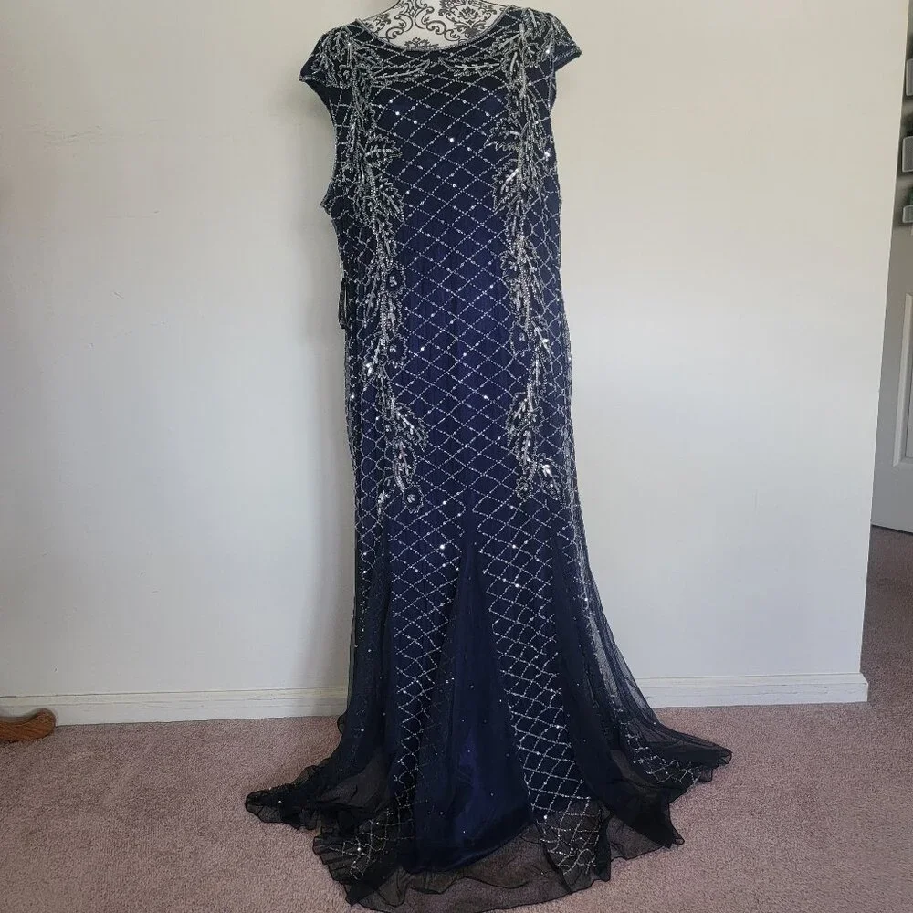 Prelude Formal Beaded Sleeveless Dress Women's Size 20W - Picture 1 of 11